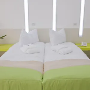 Hotel Christina, Bukareszt