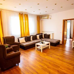  Apartament With Panoramic Terrace In Center