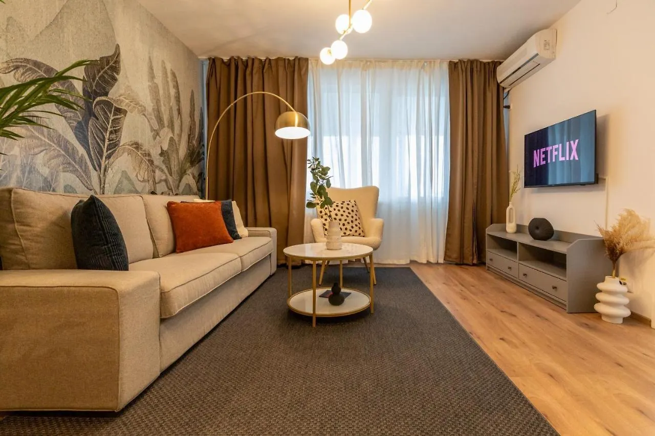 Urban Haven: 2Br Apartment In Bucharest Center Romania