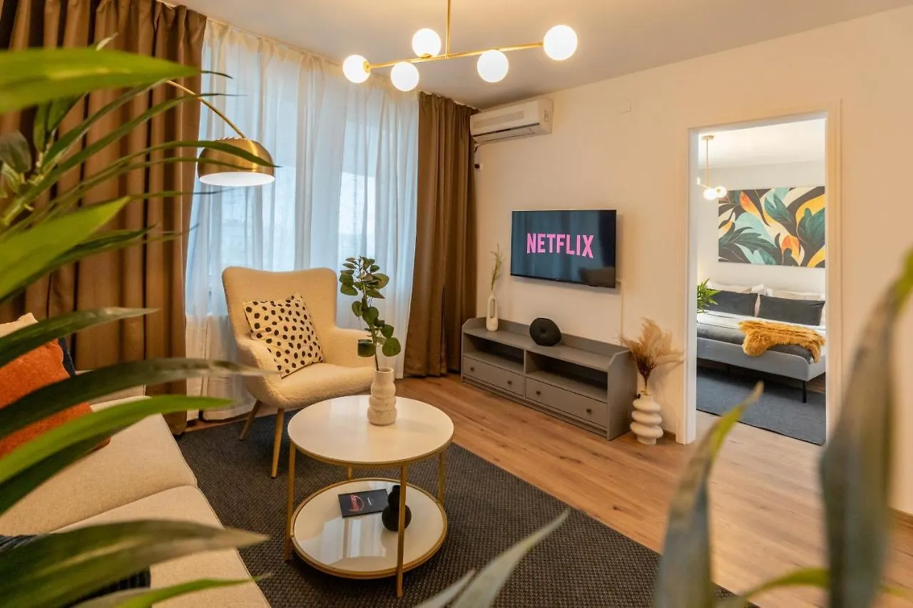 Urban Haven: 2Br Apartment In Bucharest Center Romania