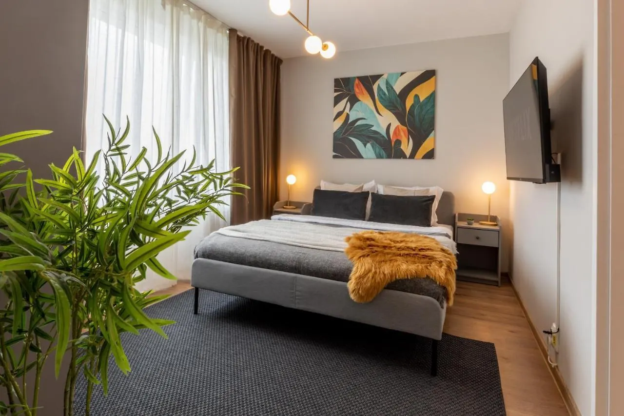 Urban Haven: 2Br Apartment In Bucharest Center 0*,