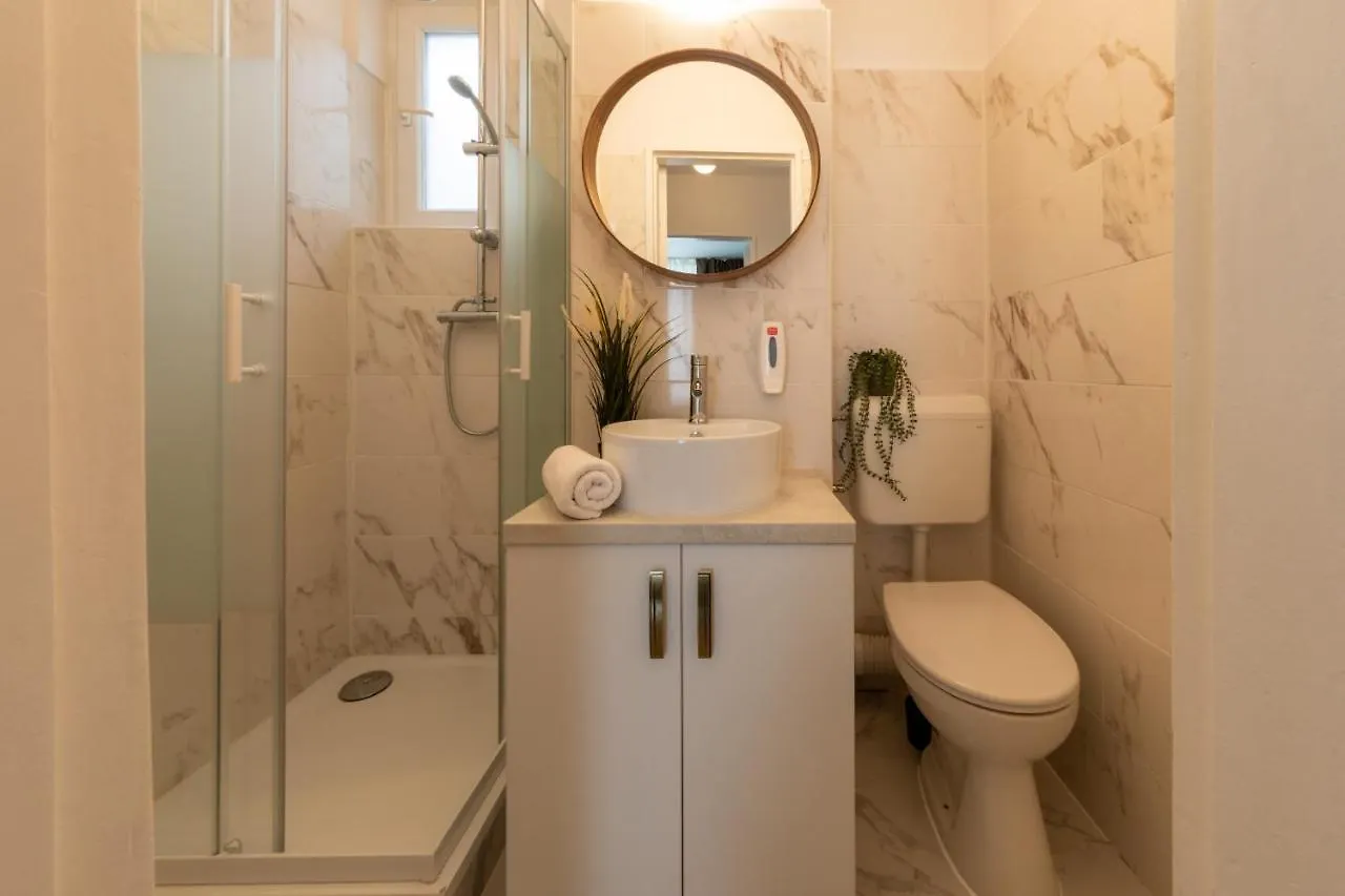 Urban Haven: 2Br Apartment In Bucharest Center